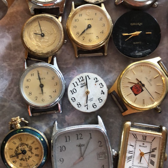 Lot of watches for parts repair or battery replacement or repurpose - Picture 4 of 13